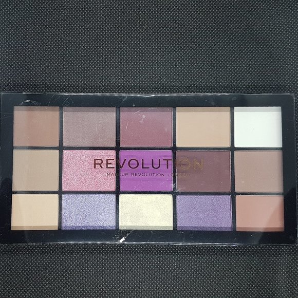 Makeup Revolution Other - ❌️Sold on Alt. Platform❌️Revolution Beauty - Reloaded Palette